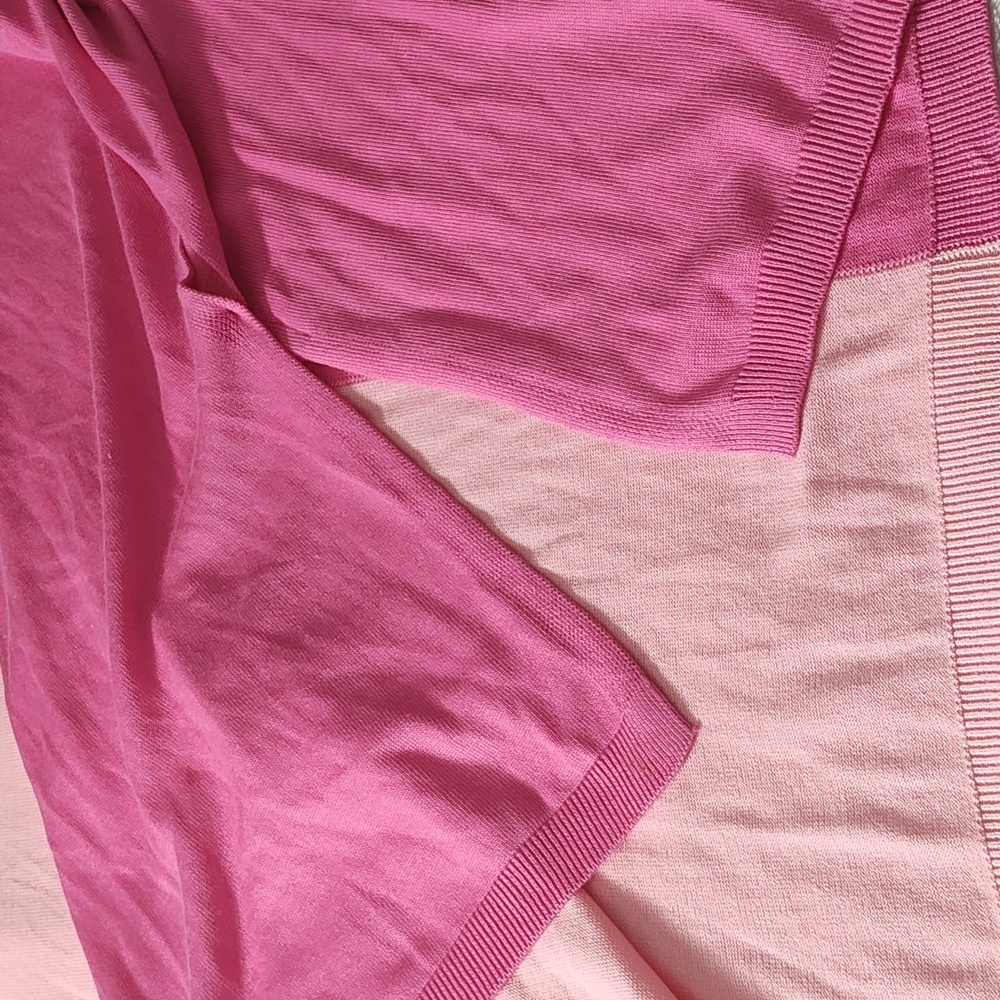 Pink Colorblock V-Neck Blouse - Picture 10 of 11
